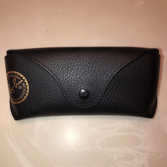 Ray-Ban Aviators - Picture 5 of 10